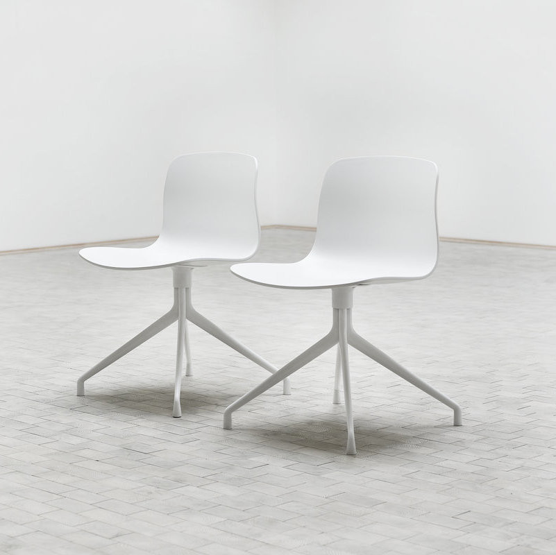 About A Chair AAC10 AAC 10 Chaise Noir Aluminium poli Hay About A Chair AAC10 AAC 10 Chaise Noir Aluminium poli Hay